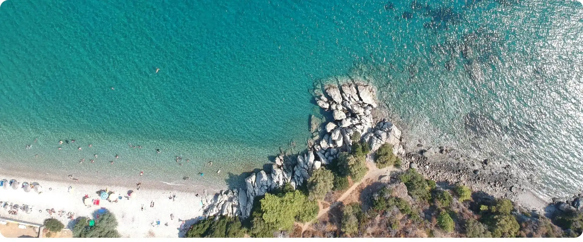 Bodrum strand charterrejse til tyrkiet flyv fra hamborg.webp