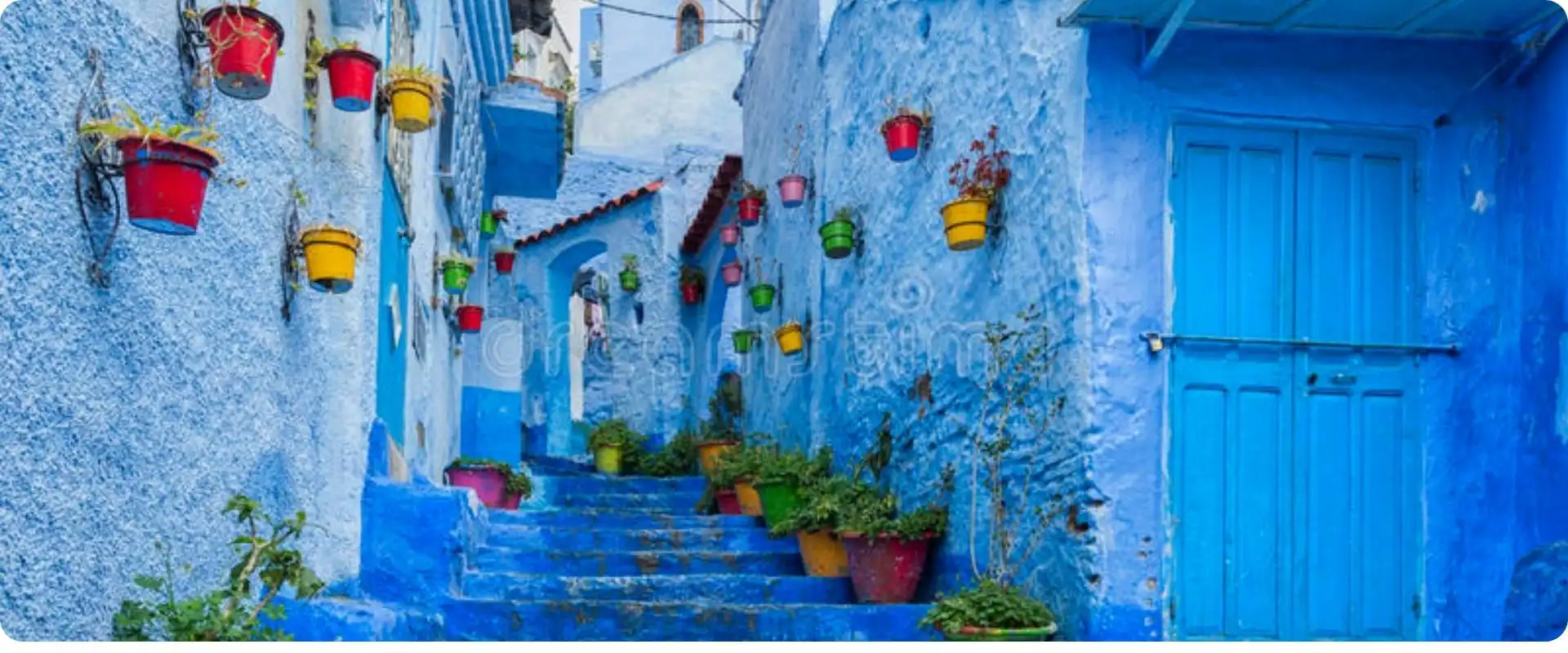 blå gade i marrakech marokko charterrejse fra hamborg.webp