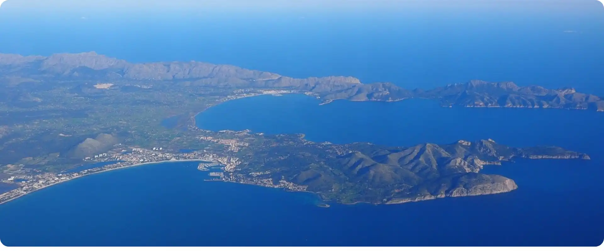 Rejser til Alcudia med afgang fra Hamborg Lufthavn byen Alcudia.webp