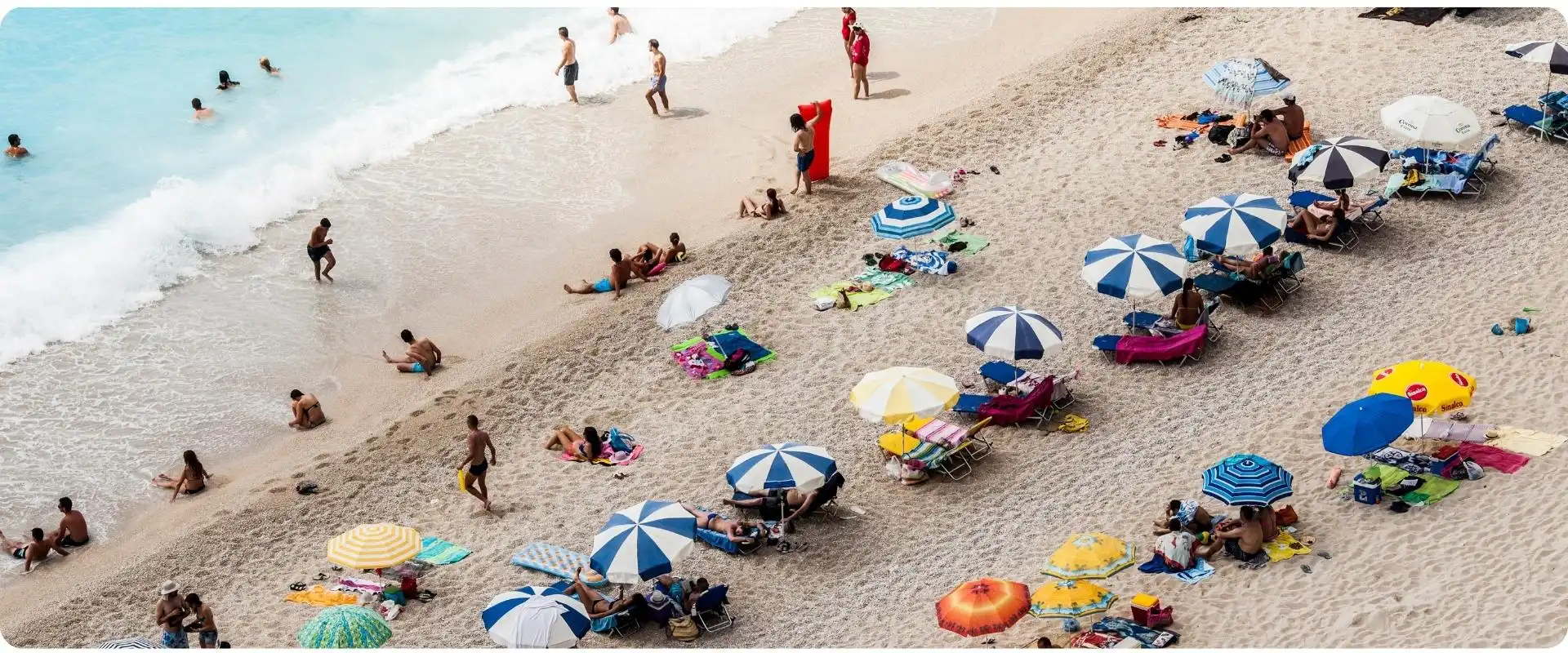 Lefkada Egremni Strand charterrejser til grækenland flyv fra hamborg.webp